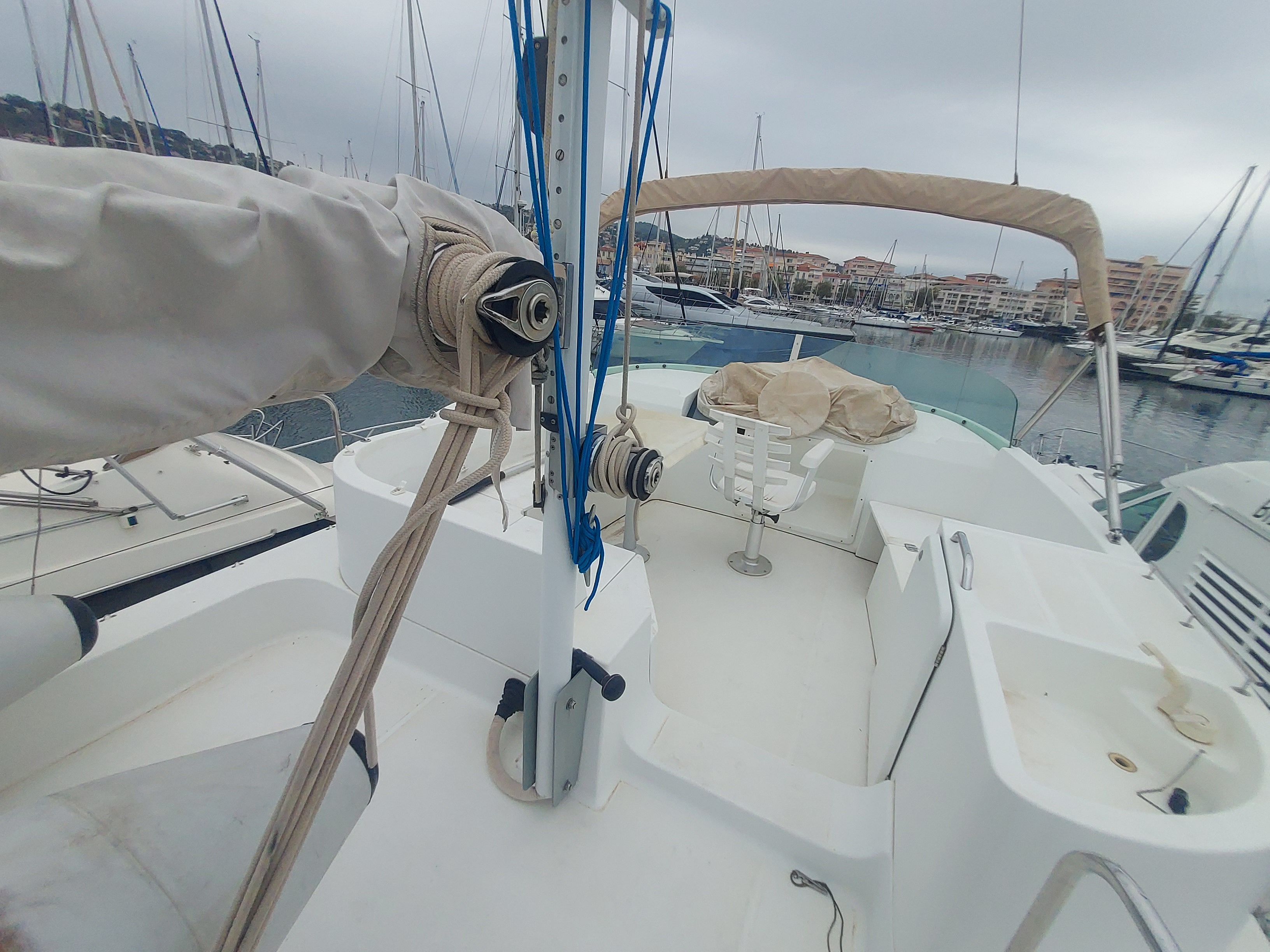 slider 10 Beneteau Swift Trawler 42